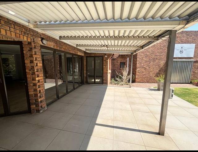 3 BEDROOM CLUSTER FOR SALE IN BEDFORDVIEW